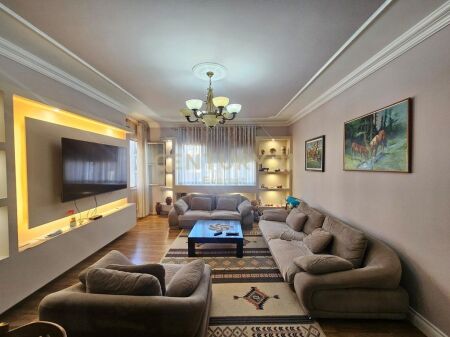 Apartament 3+1+2 per shitje ne Astir
