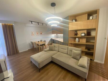 Qira, Apartament 2+1+2, Pazari i Ri, Tiranë.