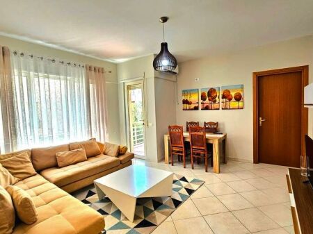 Apartament me qira 1+1, Liqeni i Thate