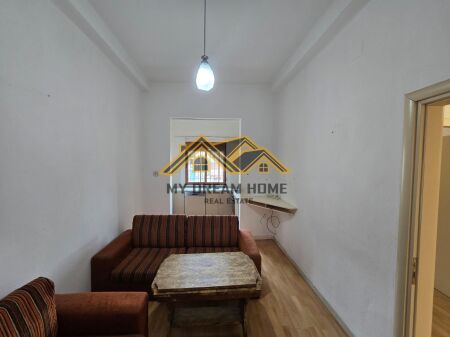 Apartament 3+1 për Qira Qender, Durrës