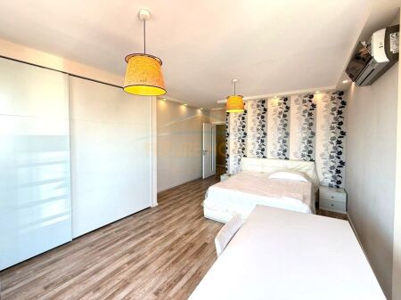 Shitet, Apartament 2+1+2, Selite