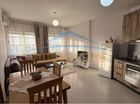 Shitet, Apartament 1+1, Yzberisht, Tiranë