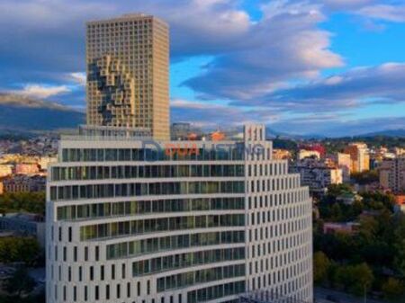 UFFICIO PREMIUM IN AFFITTO NEL CUORE DI TIRANA !
