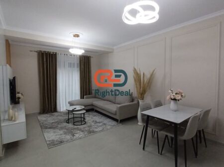 Ad Astir, Appartamento 2+1+2+Posto Auto In Affitto, Con Spazi Ampi!!!