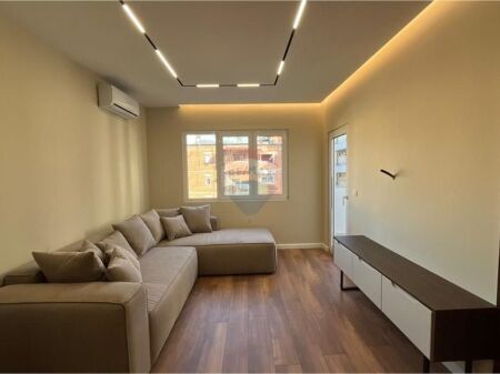 Shitet apartament 1+1 te Mine Peza, shume prane qendres se Tiranes!