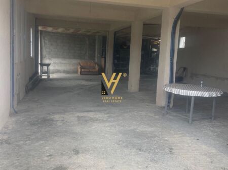 JEPET MAGAZINE 140 M2 ME QIRA TE AUTOSTRADA TR-DR 50.000 LEKE