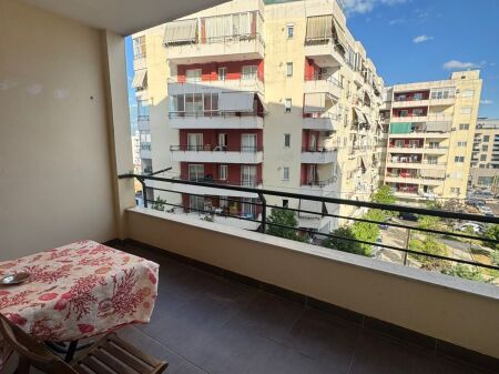 APARTAMENT PER QERA ASTIR