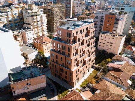 WE SELL COMMERCIAL SPACE AT A GREAT PRICE, AT BARRIKADAVE STREET!