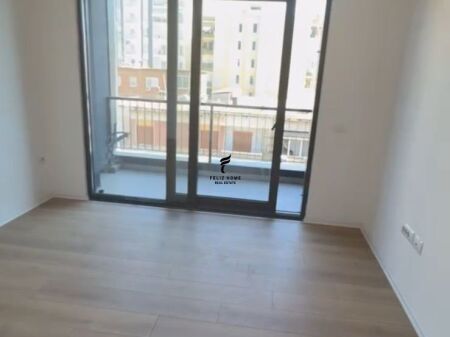 ZYRE ME QERA 60M2 PAZARI I RI 75.000 LEKE FH-71965