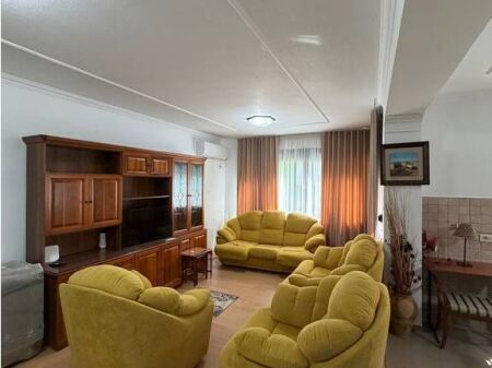Appartamento 2+1+2 in affitto nella zona di Blloku