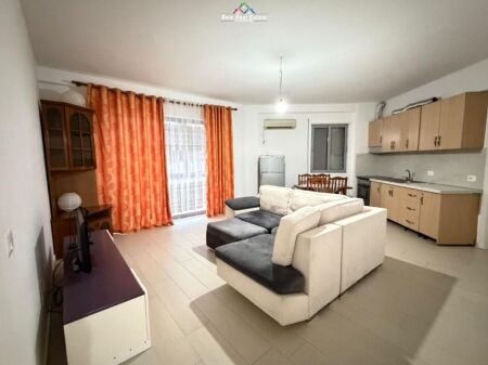 Apartament Me Qera 2+1 Tek Kopshti Botanik (ID B2201877) Tirane