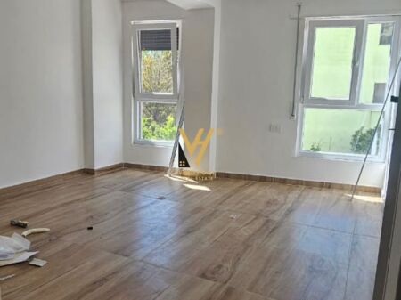 DUPLEX 2+1+2+VERANDA FOR SALE IN GOLEM 175,000 EURO