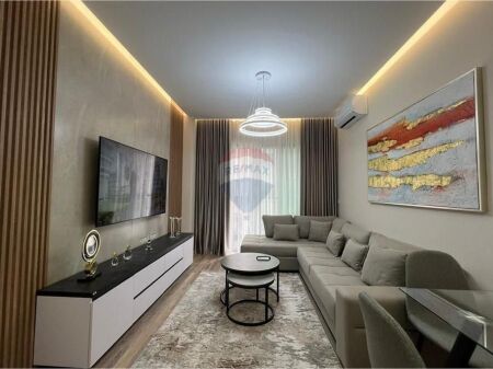 Jepet me qira apartament 1+1 te Rruga e Kosovareve, Rezidenca Viridario 🏡✨