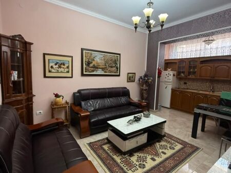 🏠 Apartament me qira – 📍 Mbrapa Arka Home, Vasil Shanto💰 70000 lek (I diskutueshem)