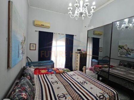 Shitet Penthouse, Rruga Portit, Durres