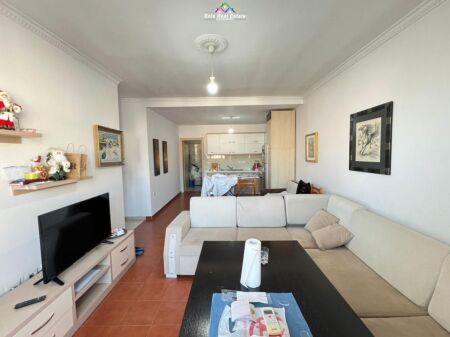 Apartament Me Qera 1+1 Tek Vasil Shanto (ID B2101676) Tirane
