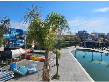 Shitet apartament 1+1 në Golem
