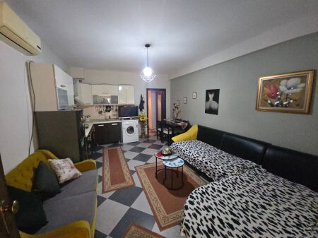 OKAZION SHITEN 2 APARTAMENTE 1+1+OBORR TEK SHKEMBI I KAVAJES