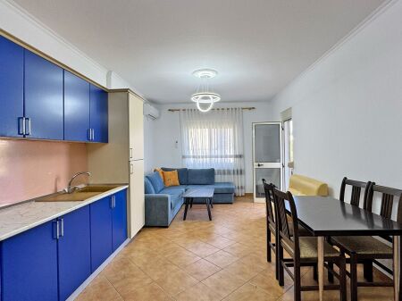 Shitet apartament 1+1. Kati 4, pa ashensor. Durres, Shkembi Kavajes