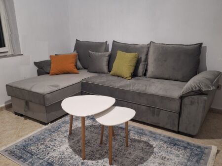 Apartament 2+1 me qera, qender, rr Kavajes 60 000 lek
