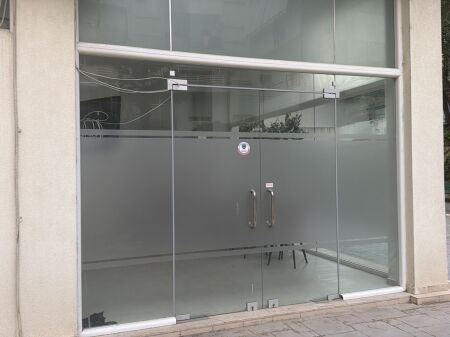 Ambjent me qera,45 m2,te radisoni liqeni i thate,500 euro