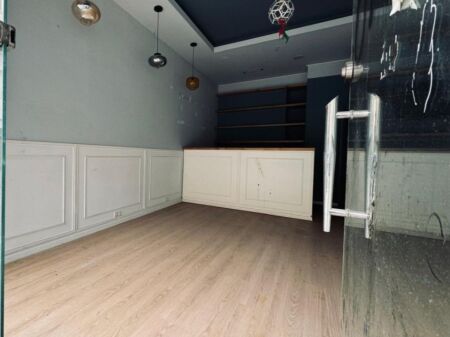 SHOP FOR SALE 137M2 ISH PARKU 43,000,000 LEKE FH-72091   