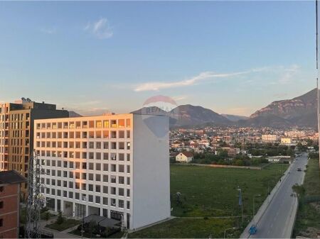 Shitet apartament 2+1+2 te bulevardi i ri
