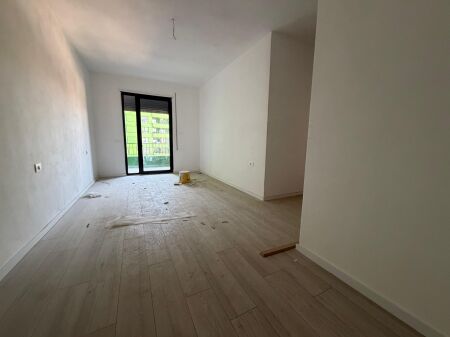 🏡 Appartamento 3+1 in Vendita, 5Maj