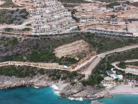 🏡 Shitet Apartament 1+1 – Folie Village, Jalë 🌊✨
