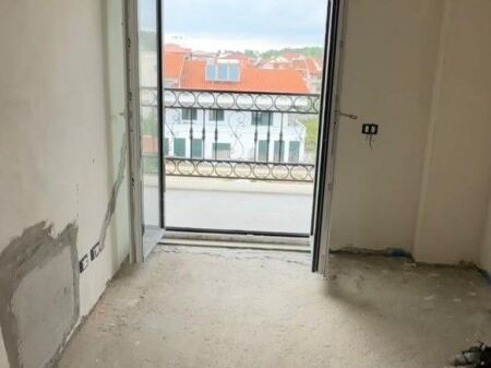 APARTAMENT 1+1 NË SHITJE – TIRANA PORTA E RE