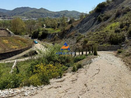 TERRENO IN VENDITA 1.200M2 "A PEZË, HELMËS" 110.000 EURO
