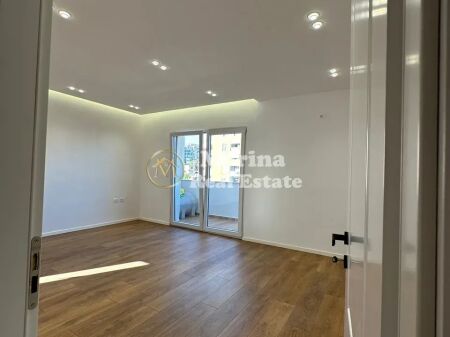 Vendita | Apartament 2 + 1 | Ish Stacioni i Trenit | 193000 €