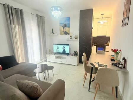 Appartamento 1+1 in vendita Via Vienna Golem