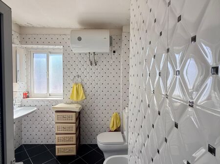 🏡 Apartment 1+1 for sale in Partizani neighborhood, Vlora ✨