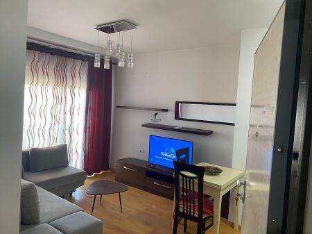 APARTAMENT ME QERA 1+1 XHAMLLIK 50.000 LEKE FH-72146