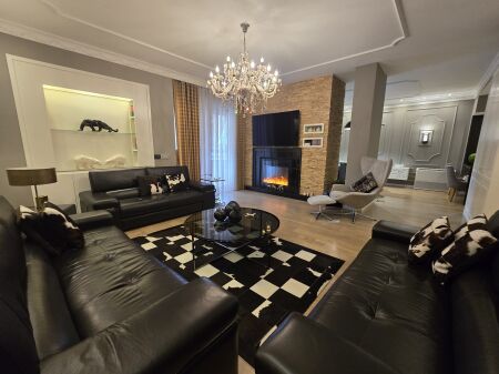 Apartament 2+1+2+Balkone+Post Parkimi me Qira Te Vila Gold