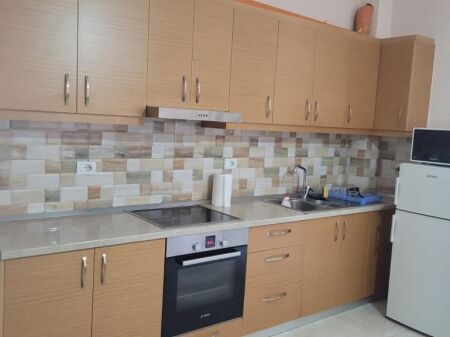 Apartament 2+1 me qira ne Fresk