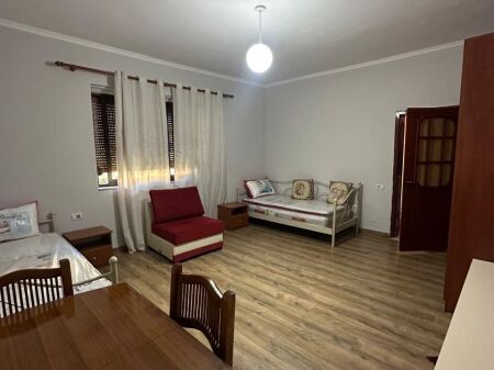 Affitto | Garsoniere | Qyteti Studenti | 350 €/mese