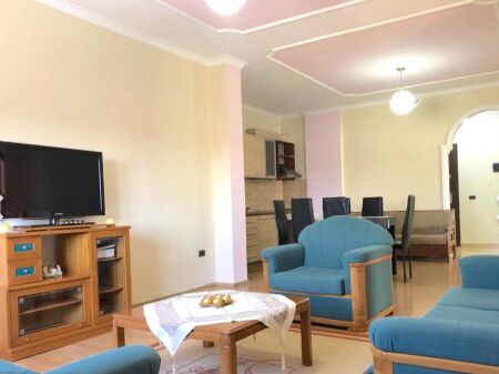 Qera | Apartament 2 + 1 | Rruga Jordan Misja | 400 €/muaj