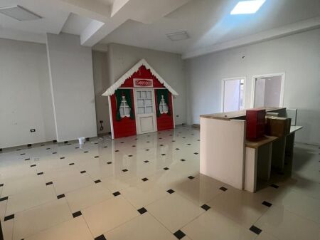 Shop for rent 40,000 lek/month in Astir!
