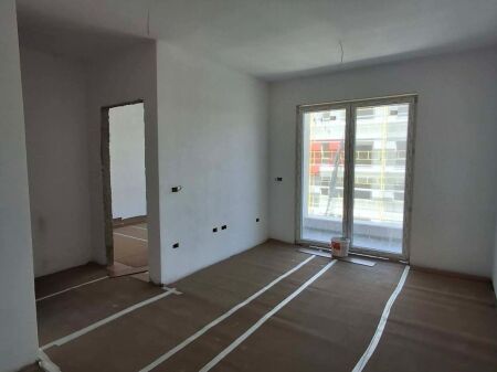 🏡 Shitet Apartament 1+1 te Univers City