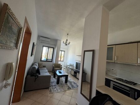 Qera | Apartament 1 + 1 | Qendra Globe | 480 €/muaj