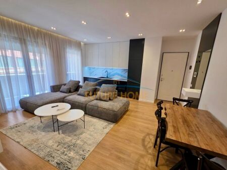Qera, Apartament 1+1 Kompleksi Delijorgji !