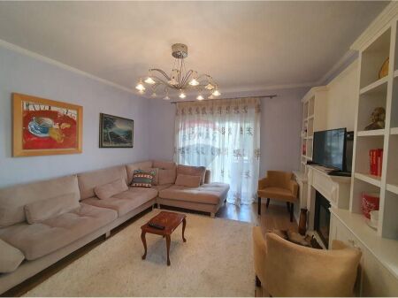Apartament 2+1 me qera Myslym Shyri
