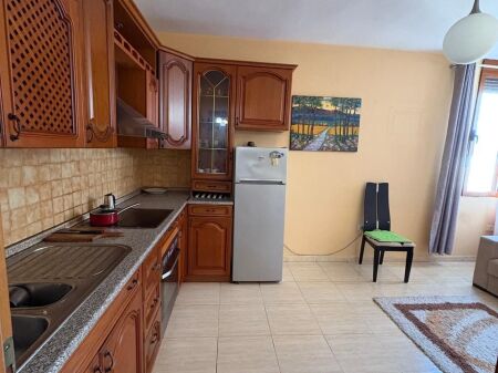 OKAZION, Apartament me Qera tek Rr. Kavajes/Rr. Bogdaneve, Njesia 10, Qender Tirane