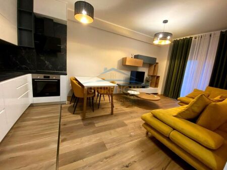 Rent,Apartment,Ring Center !
