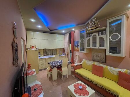 🏡 Appartamento 1+1 in Affitto – Ex Blocco (vicino a Caffè Roma)