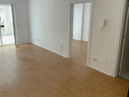 Qera | Apartament 1 + 1 | QTU (Qendra Tregtare Univers) | 400 €/muaj