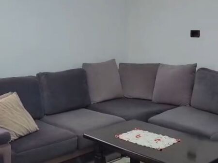 Qera | Shtëpi private 3 + 1 | Rruga e Dibrës | 450 €/muaj