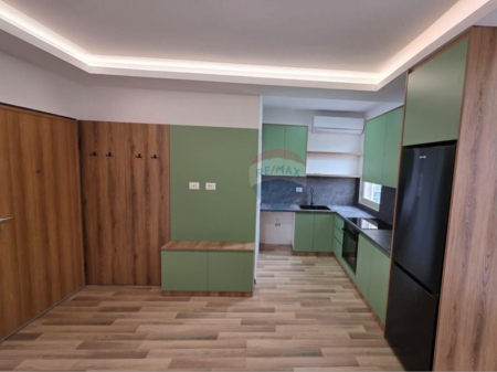 Studio apartment for rent on Elbasanit Street